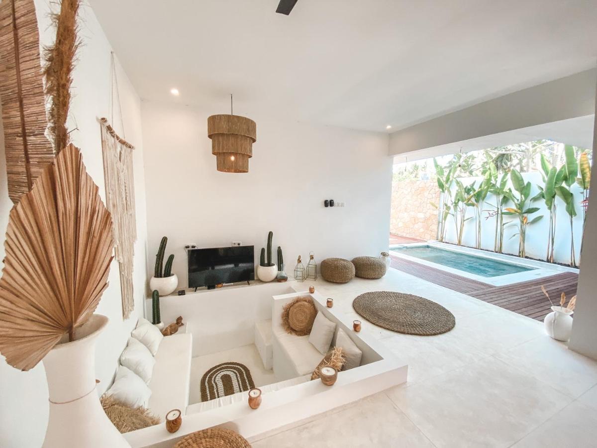 Villa Uma & Amu - Modern Design Kuta  Exterior photo